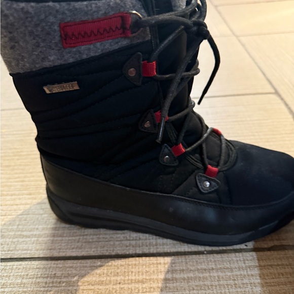 Nexx brand.winter boots.super warm.lots of cushions. - Picture 5 of 6